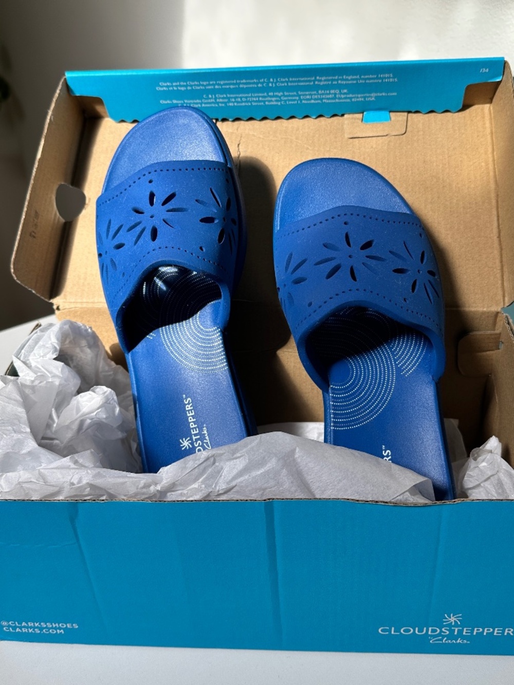 Clarks Cloudsteppers Slide Sandals Bright Blue 8.5